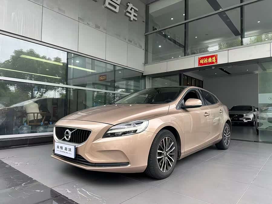 Volvo V40 2017