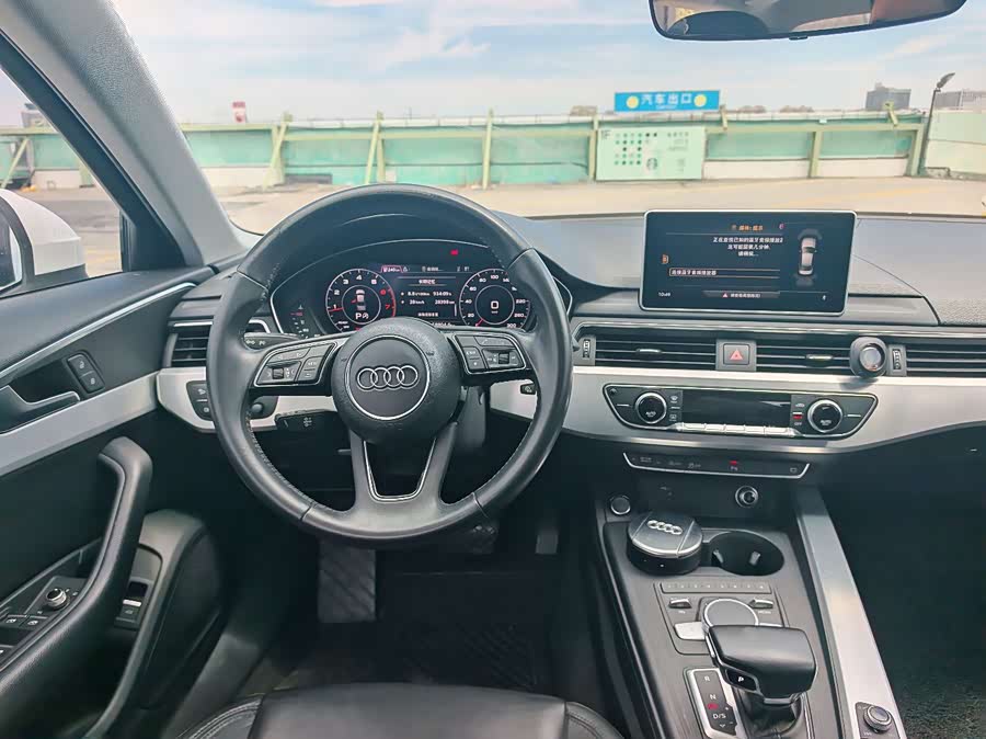 Audi A4L 2018 — фото 14