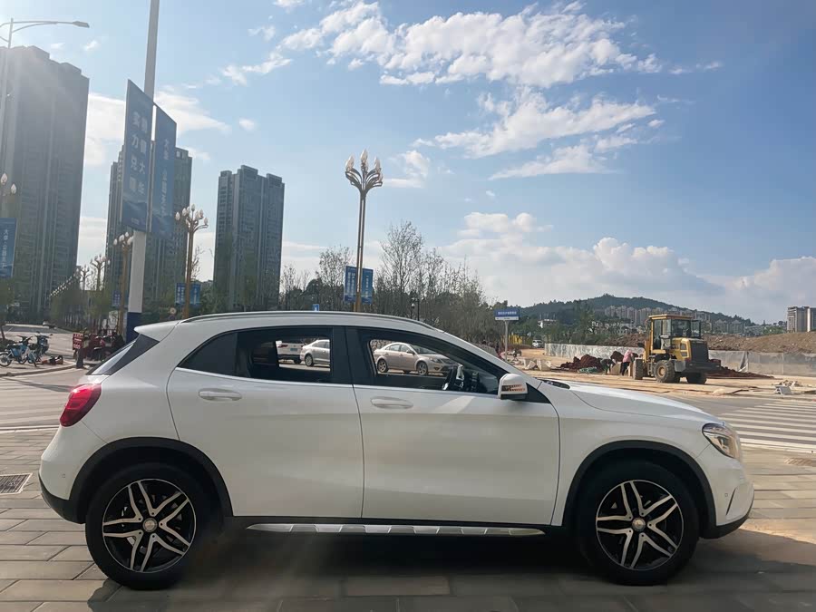 Mercedes-Benz GLA 2016 — фото 11