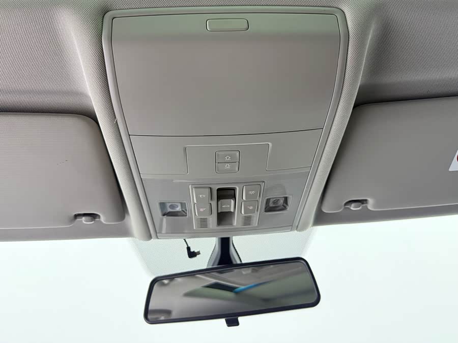 Volkswagen Tiguan L 2023 — фото 14