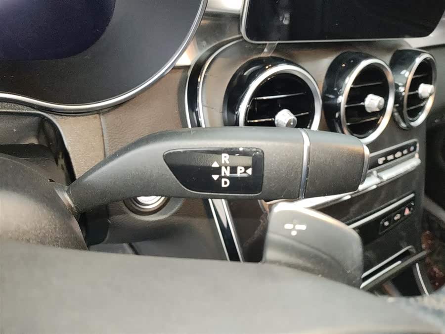 Mercedes-Benz C-Class 2020 — фото 10