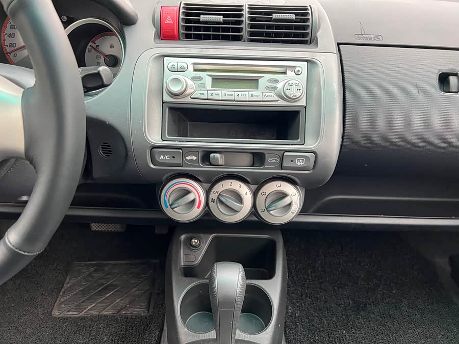 Honda Fit 2007 — фото 16