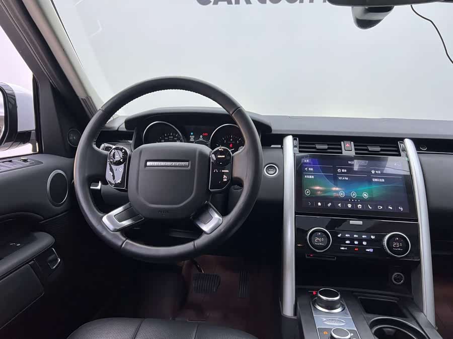 Land Rover Discovery 2019