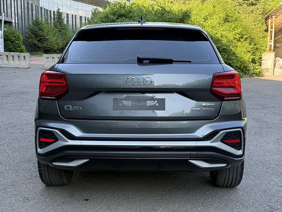 Audi Q2L 2022 — фото 21