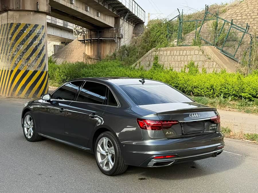 Audi A4L 2020