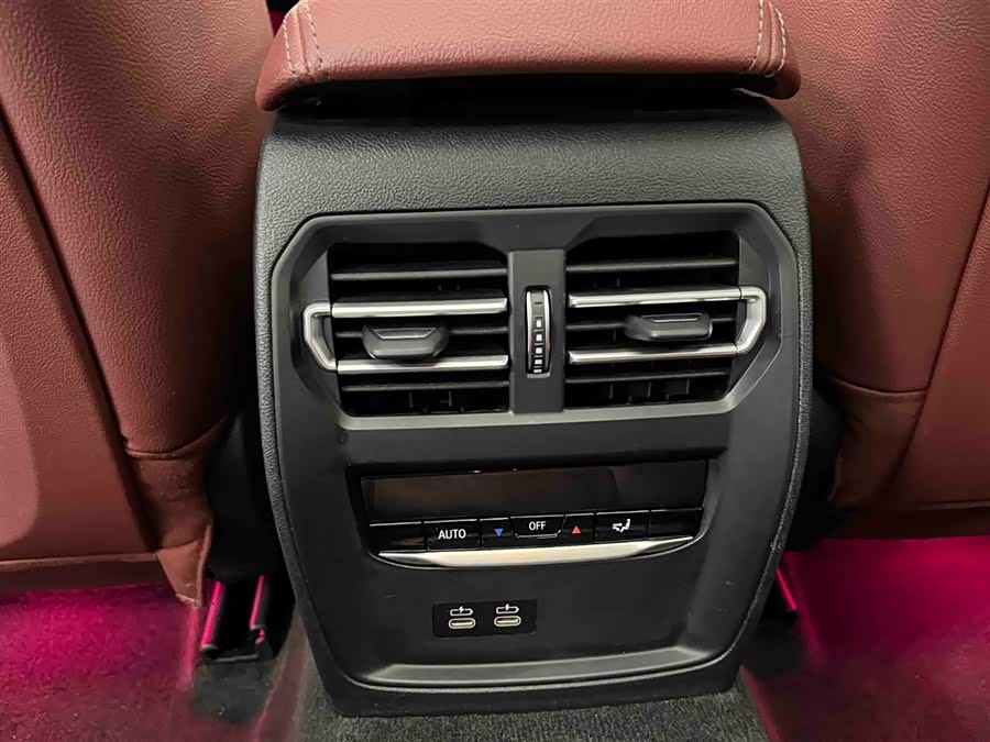 BMW 3 Series 2023 — фото 15
