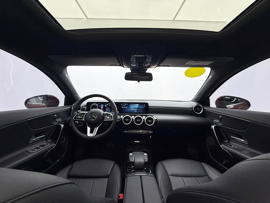 Mercedes-Benz A-Class 2022 — фото 9