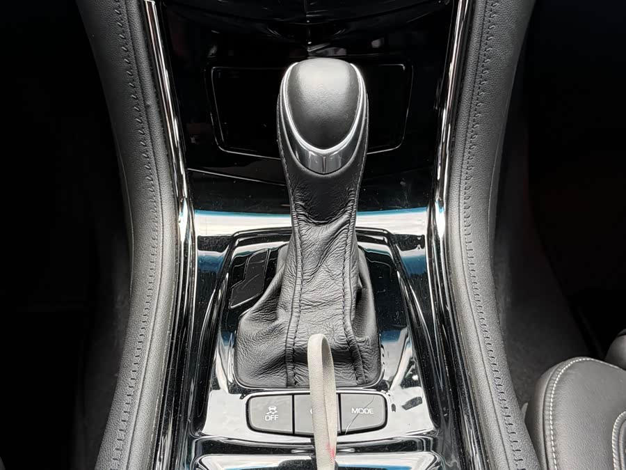 Cadillac ATS-L 2017 — фото 12