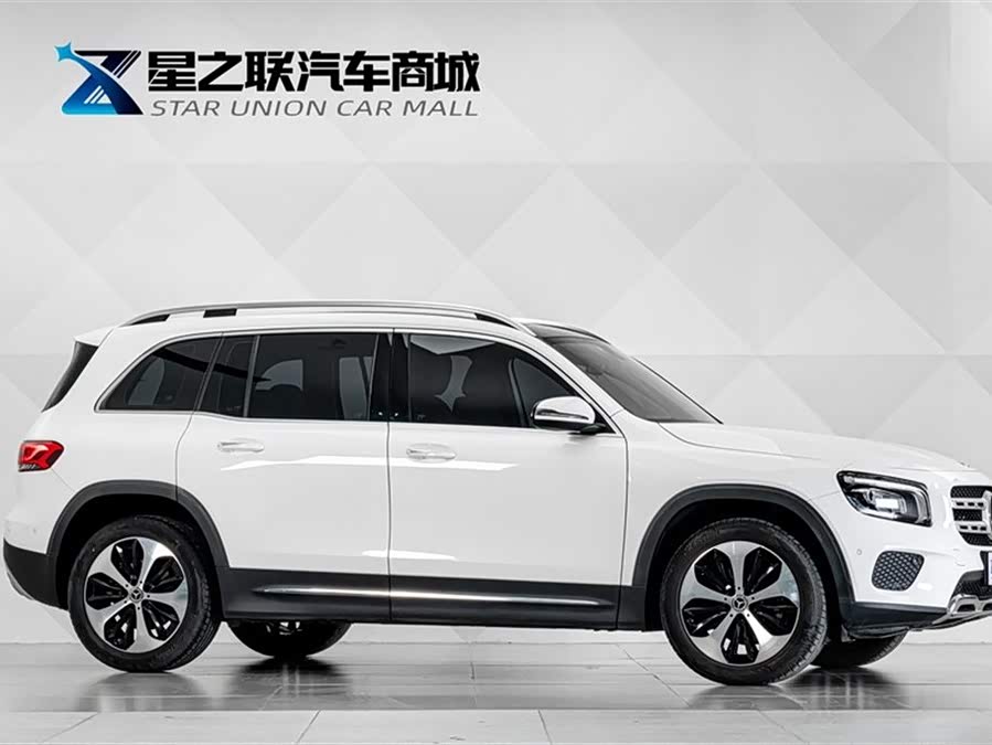 Mercedes-Benz GLB 2023