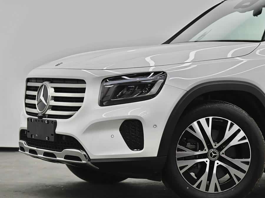 Mercedes-Benz GLB 2024 — фото 26