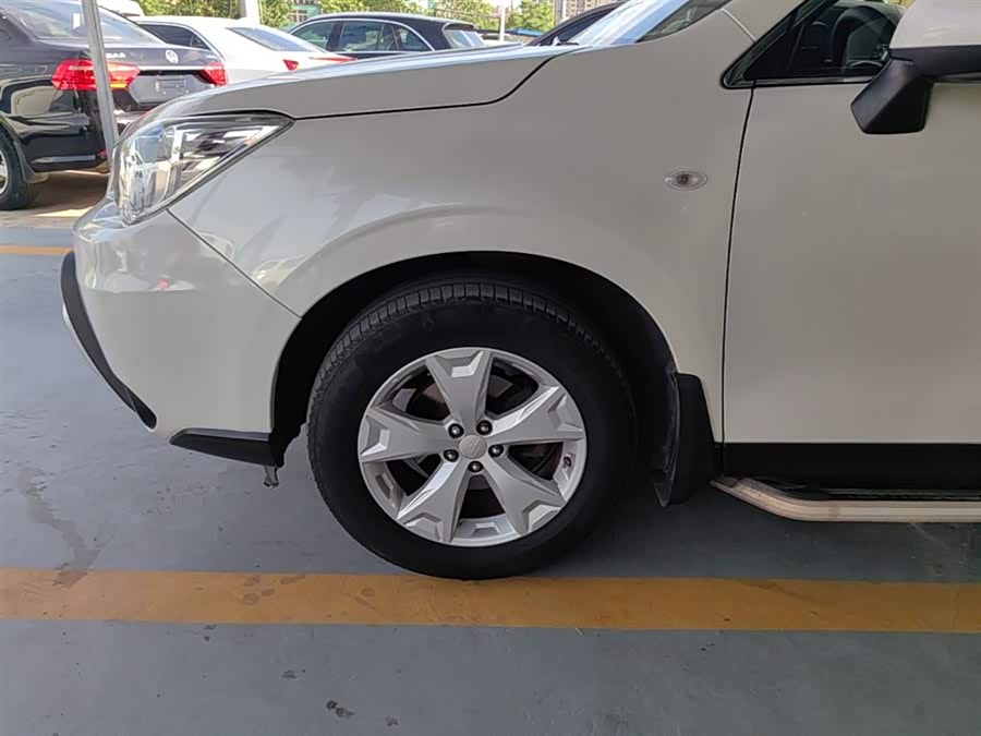 Subaru Forester 2014 — фото 23