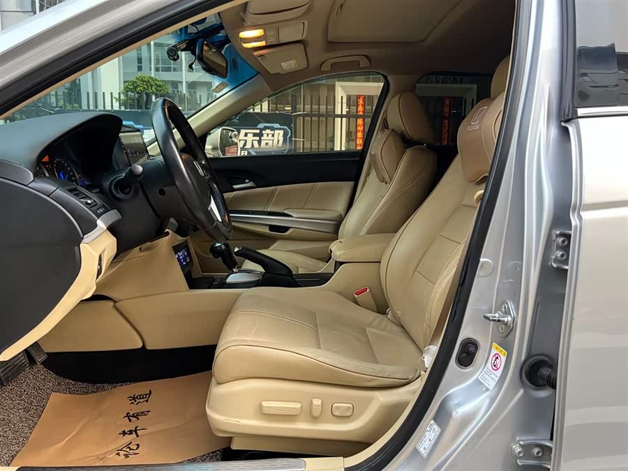 Honda Crosstour 2012
