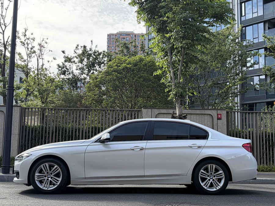 BMW 3 Series 2017