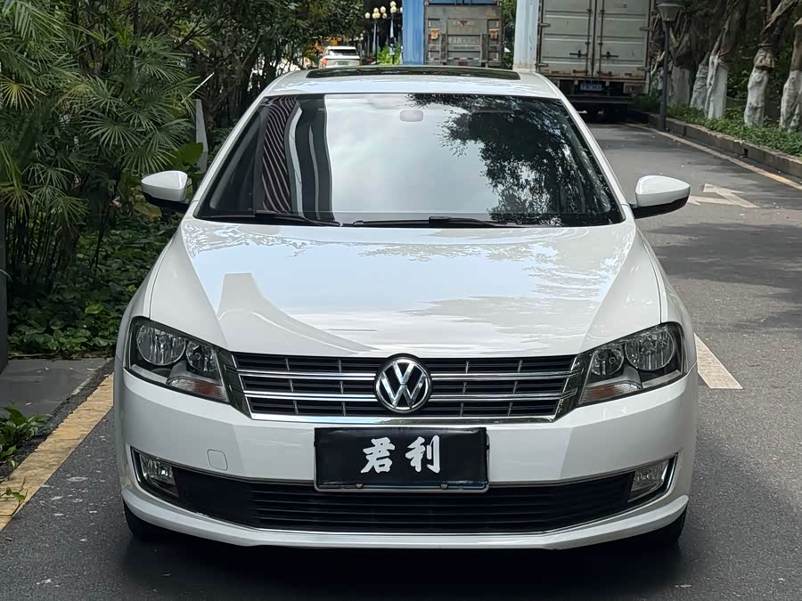 Volkswagen Gran Lavida 2013