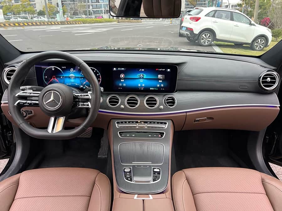 Mercedes-Benz E-Class 2023