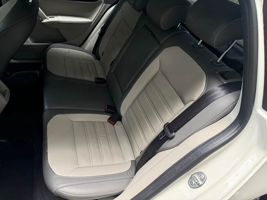 Volkswagen Gran Lavida 2013