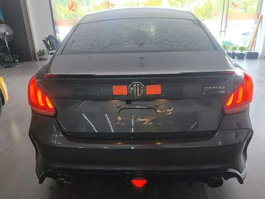 MG MG5 2022