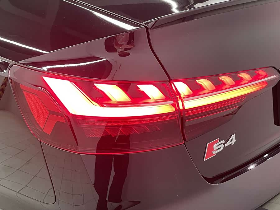 Audi S4 2024 — фото 17