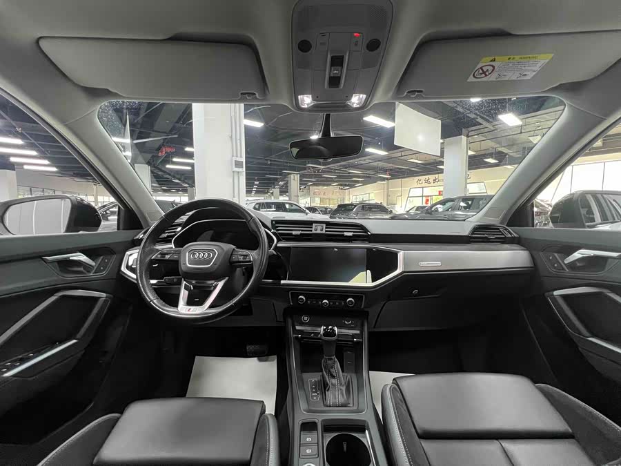 Audi Q3 Sportback 2023 — фото 9