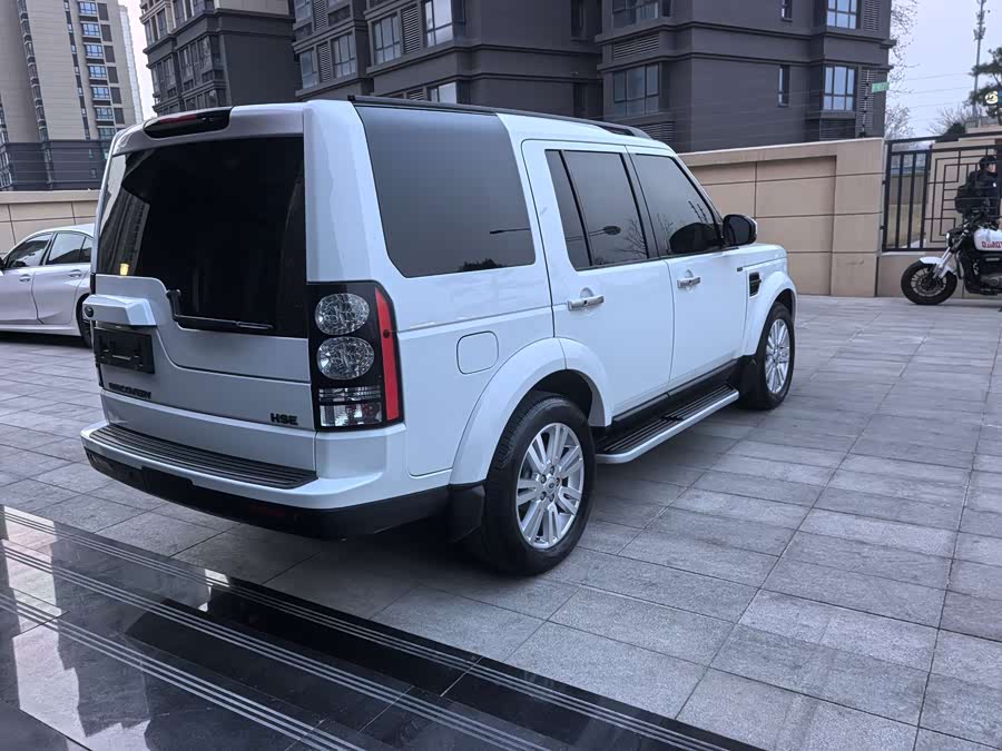 Land Rover Discovery 2016