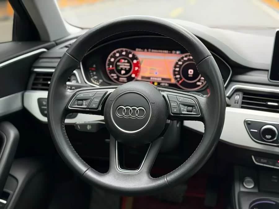 Audi A4L 2019