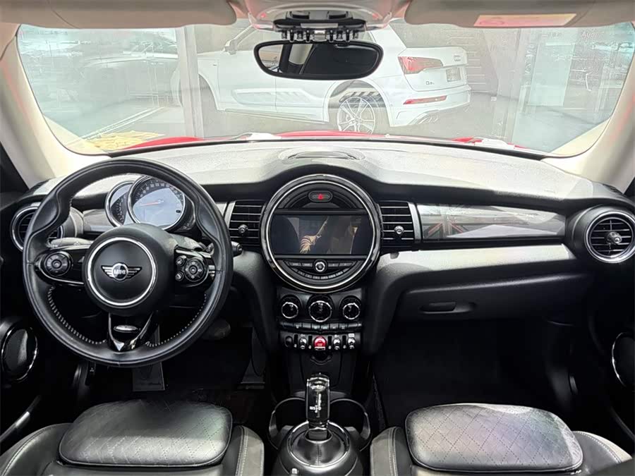 MINI MINI 2018