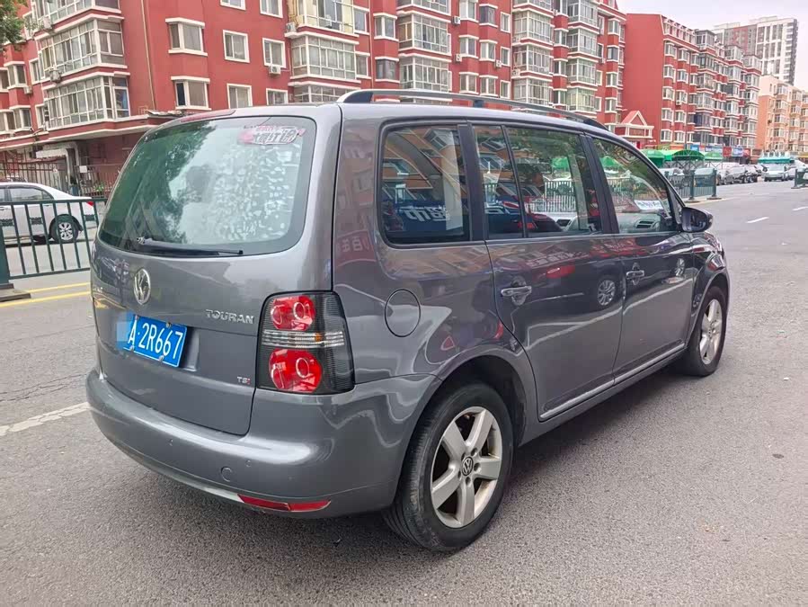 Volkswagen Touran 2013