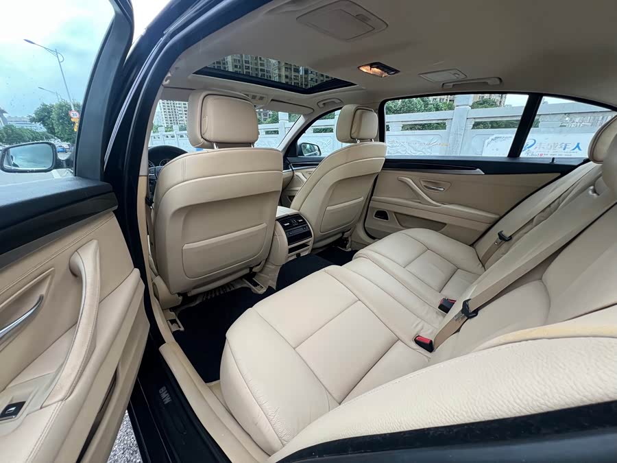 BMW 5 Series 2012