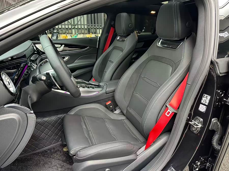 Mercedes-Benz AMG GT 2025 — фото 10