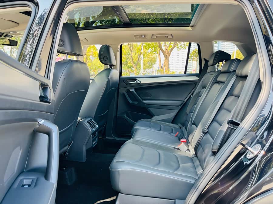 Volkswagen Tiguan L 2019 — фото 12
