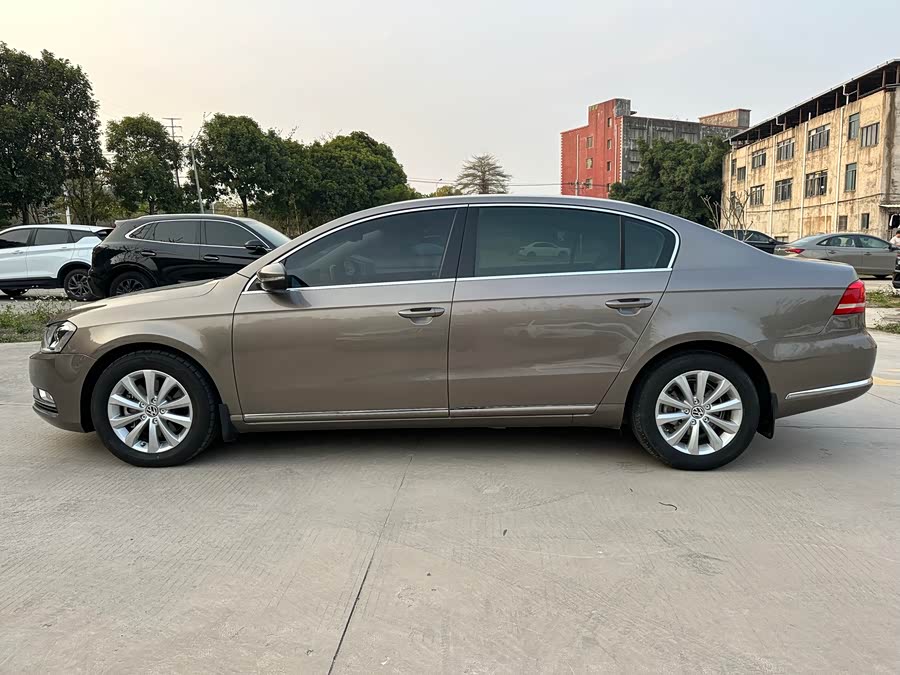Volkswagen Magotan 2012