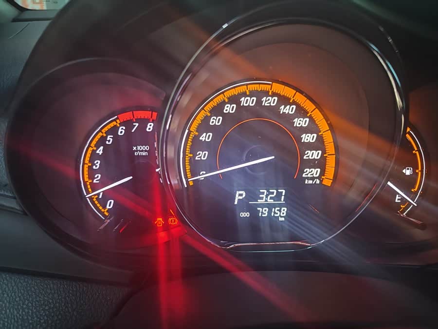 Toyota Yaris L 2022 — фото 8