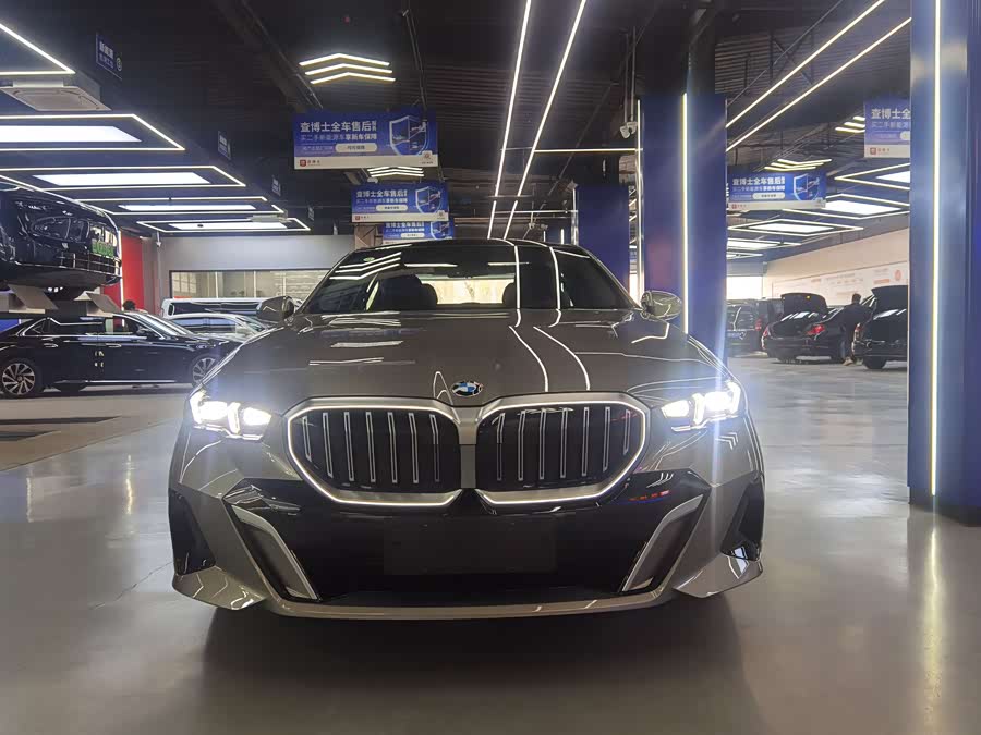 BMW 5 Series 2025