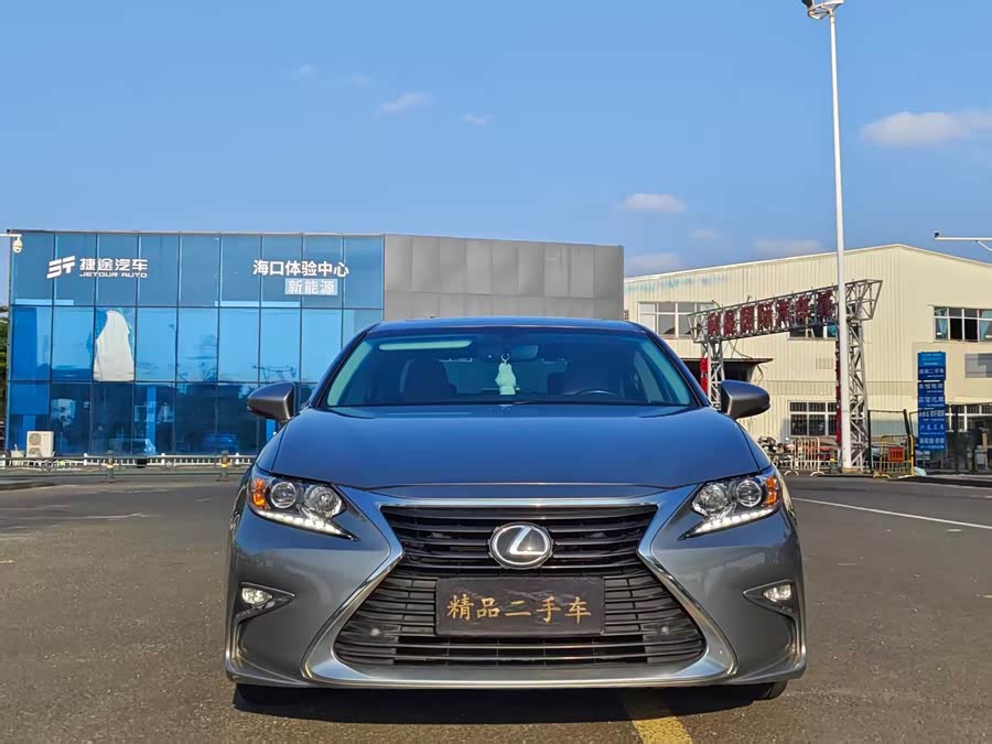 Lexus ES 2015