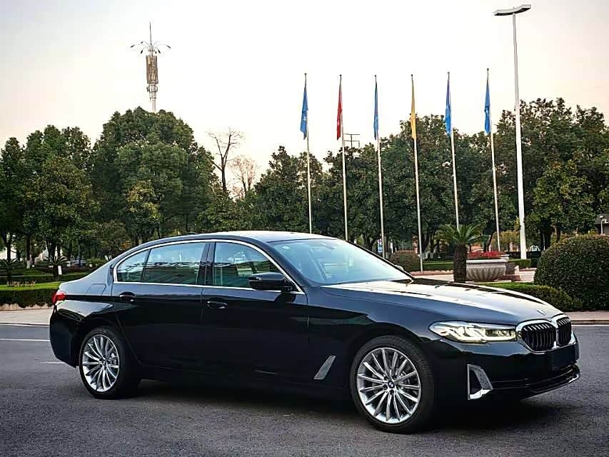 BMW 5 Series 2021