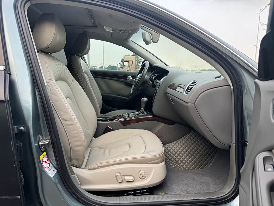 Audi A4L 2010