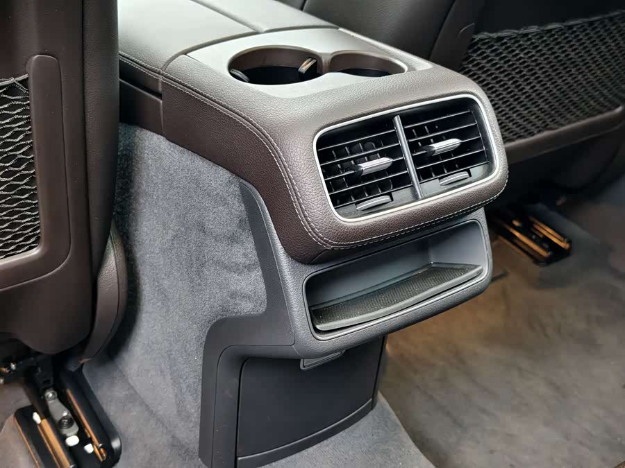 Mercedes-Benz GLE 2020 — фото 15