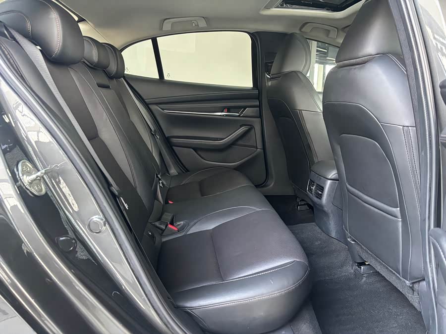 Mazda 3 Angkesela 2022