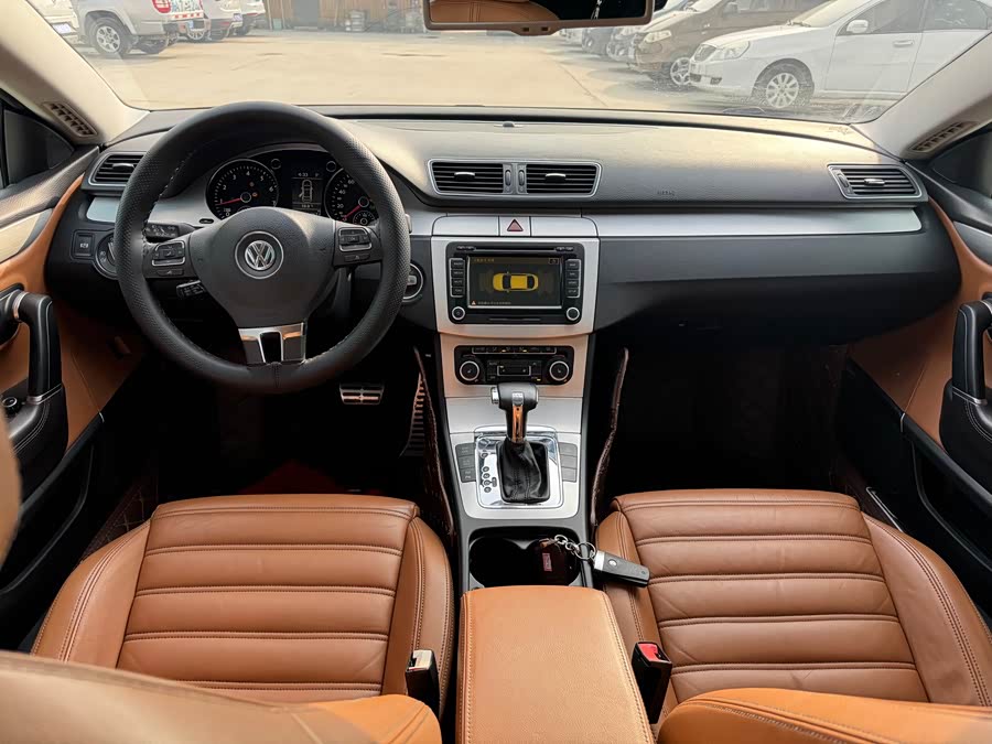 Volkswagen CC 2011