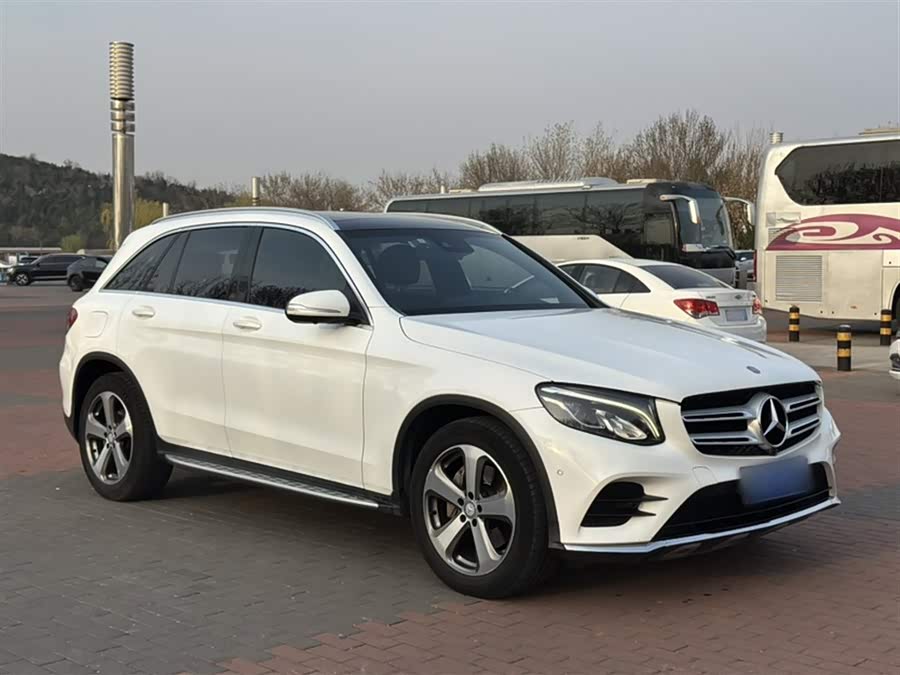 Mercedes-Benz GLC 2017 — фото 17