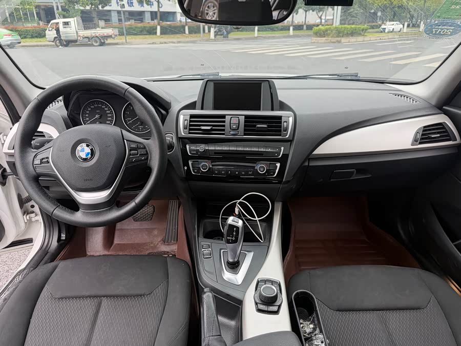 BMW 1 Series 2016 — фото 13