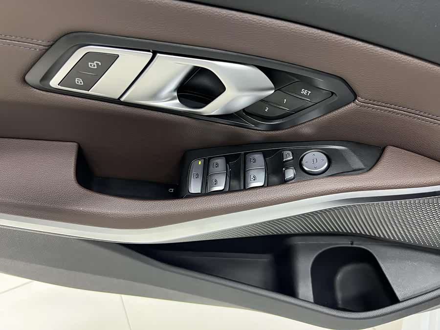BMW 3 Series 2023 — фото 13