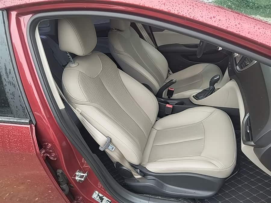 Buick Excelle GT 2017 — фото 25