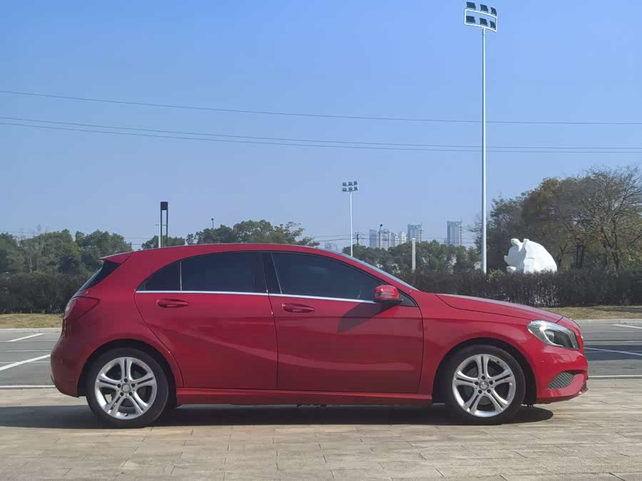 Mercedes-Benz A-Class 2015