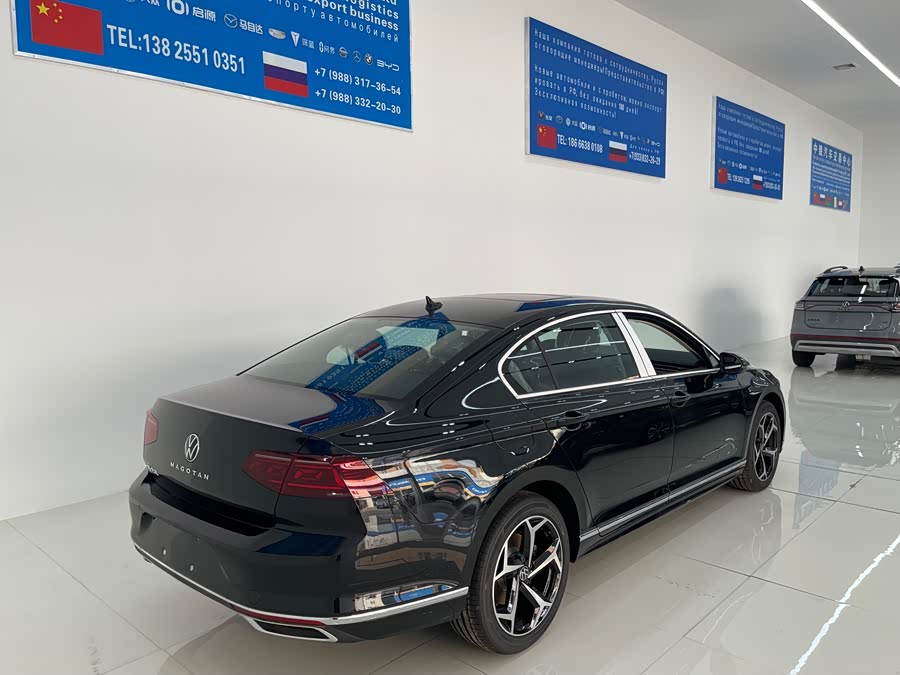 Volkswagen Magotan 2025