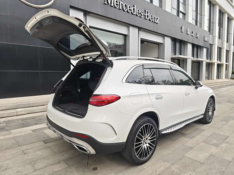 Mercedes-Benz GLC 2023