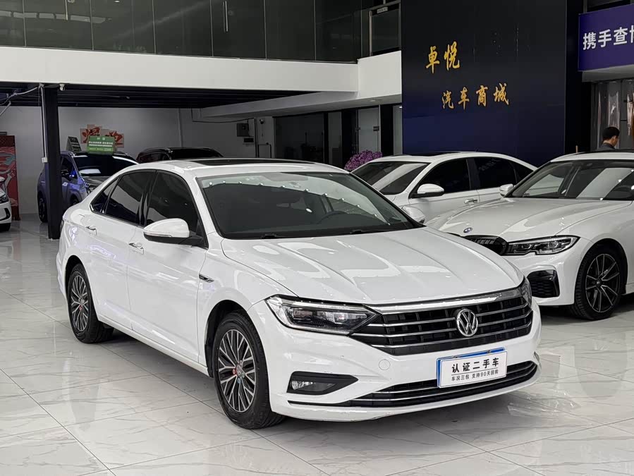 Volkswagen Sagitar 2019