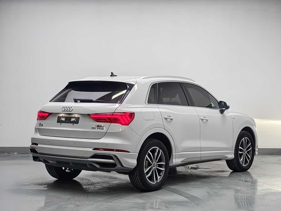 Audi Q3 2023