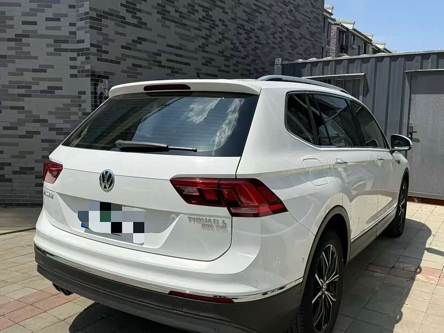 Volkswagen Tiguan L 2017