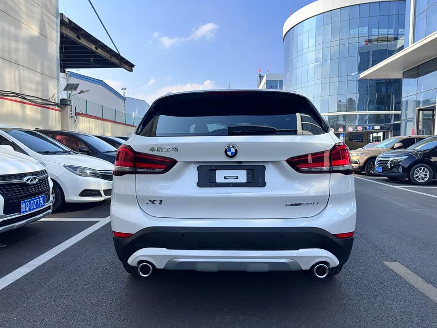 BMW X1 2022 — фото 15